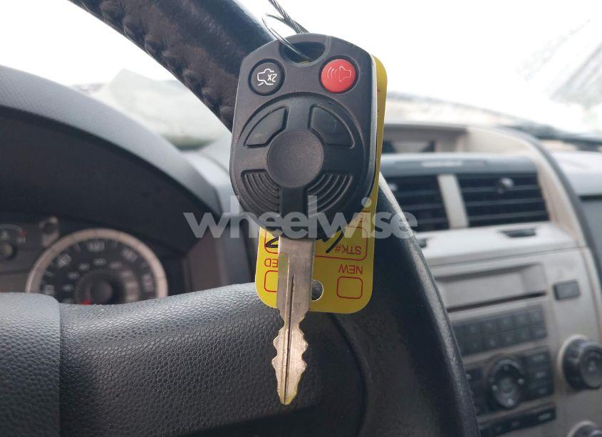 Photo 11 of 2011 Ford Escape XLT (VIN 1FMCU9DG2BKC47620)