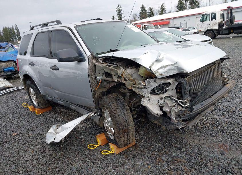 2011 Ford Escape XLT (VIN 1FMCU9DG2BKC54289) main photo