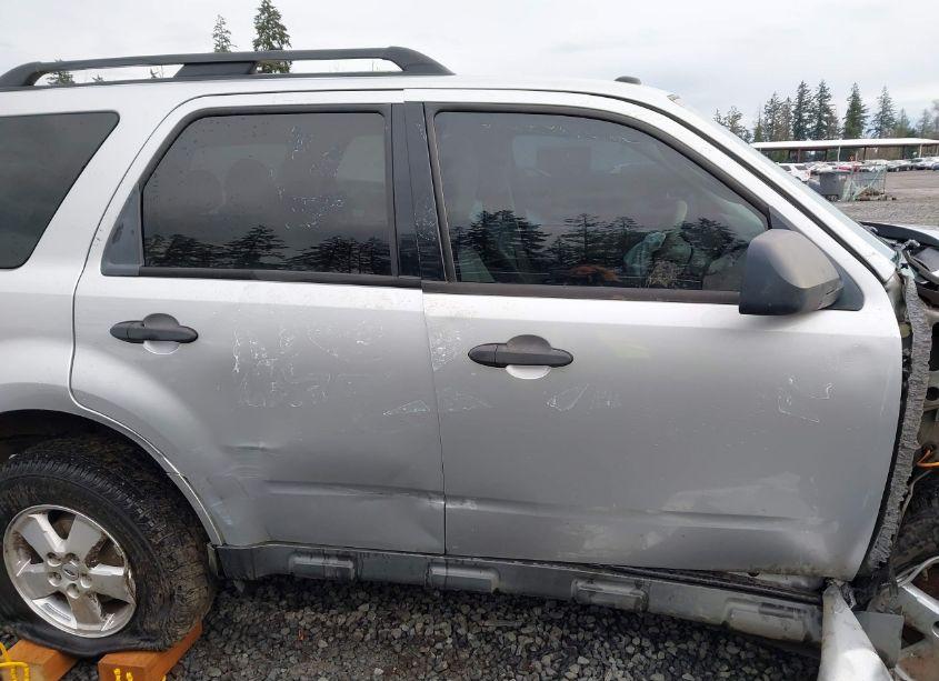 Photo 14 of 2011 Ford Escape XLT (VIN 1FMCU9DG2BKC54289)