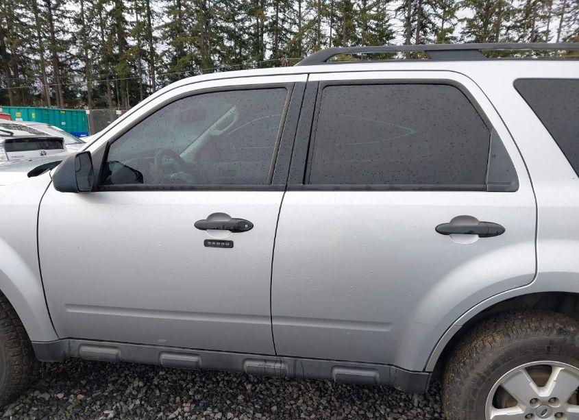 Photo 15 of 2011 Ford Escape XLT (VIN 1FMCU9DG2BKC54289)