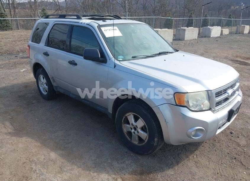 2012 Ford Escape XLT (VIN 1FMCU9DG2CKA62047) main photo