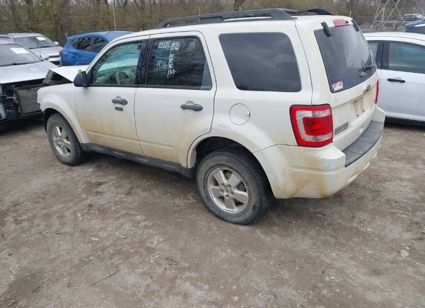 Photo 3 of 2012 Ford Escape XLT (VIN 1FMCU9DG2CKB31237)