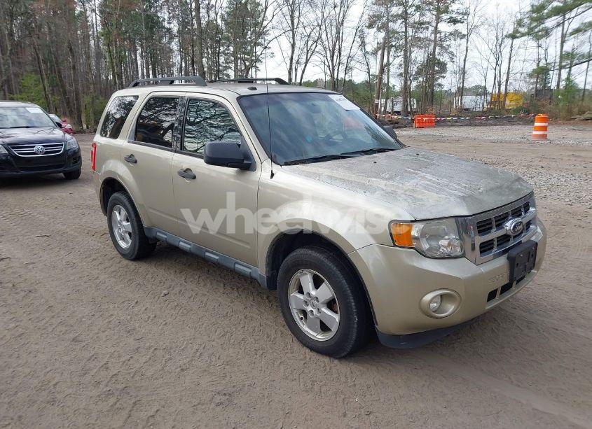 2012 Ford Escape XLT (VIN 1FMCU9DG2CKB99005) main photo