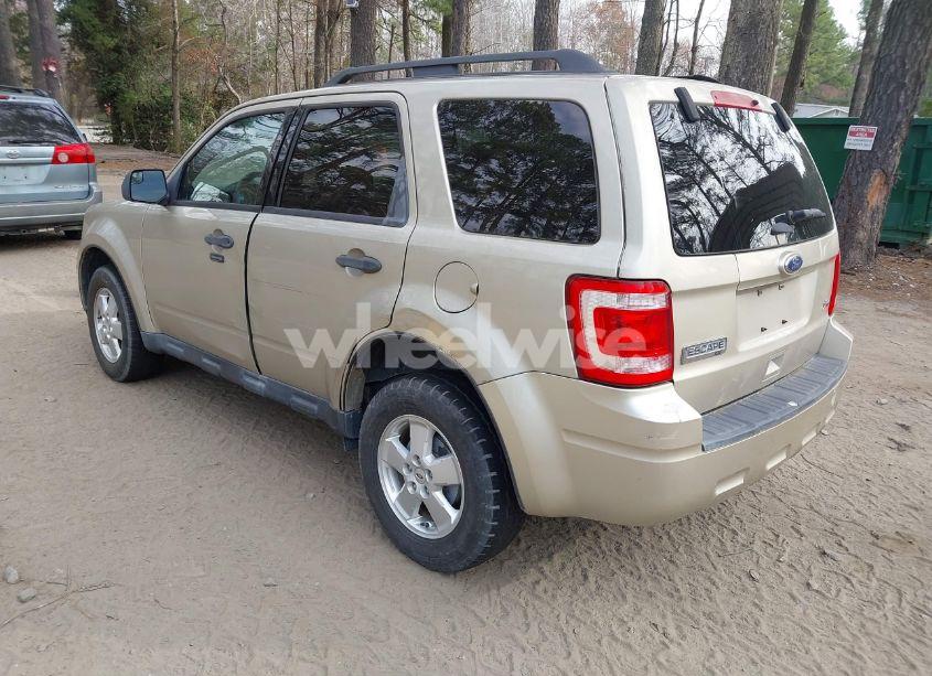Photo 3 of 2012 Ford Escape XLT (VIN 1FMCU9DG2CKB99005)