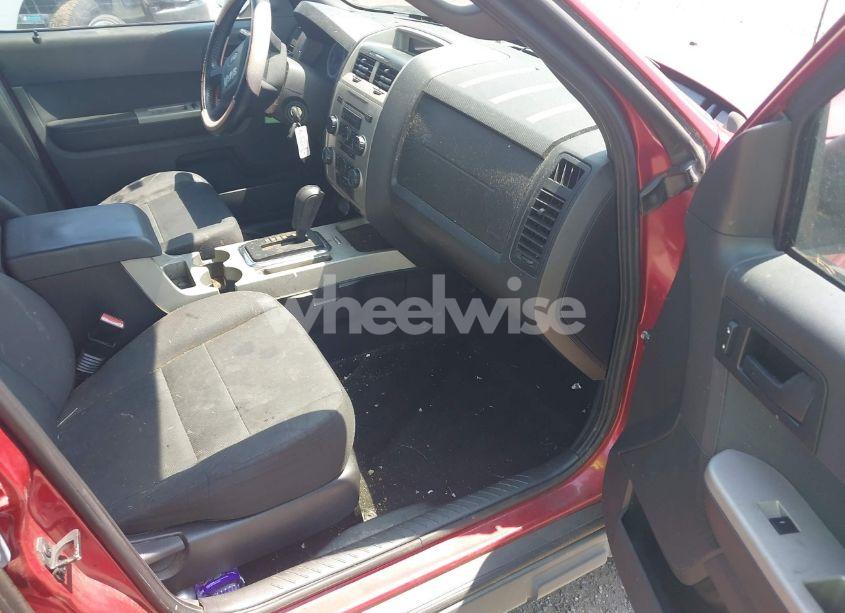 Photo 5 of 2012 Ford Escape XLT (VIN 1FMCU9DG2CKC22752)