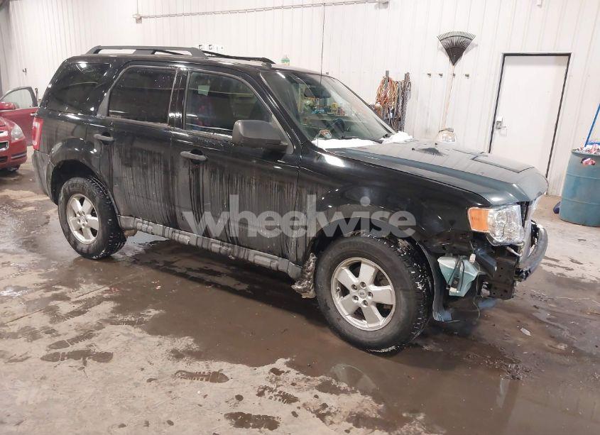 2012 Ford Escape XLT (VIN 1FMCU9DG2CKC82384) main photo