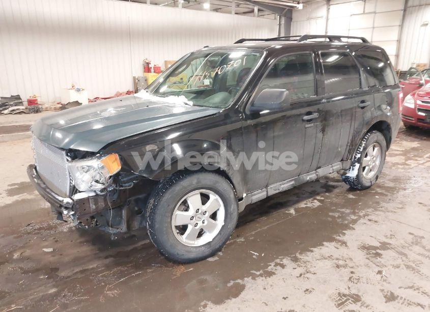 Photo 2 of 2012 Ford Escape XLT (VIN 1FMCU9DG2CKC82384)
