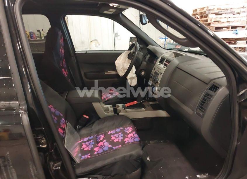 Photo 5 of 2012 Ford Escape XLT (VIN 1FMCU9DG2CKC82384)