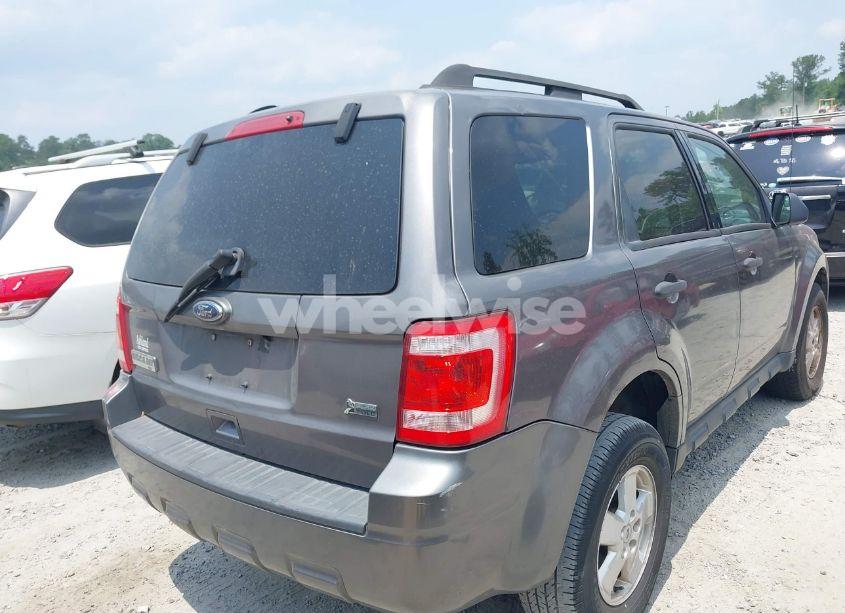 Photo 4 of 2010 Ford Escape XLT (VIN 1FMCU9DG3AKA55265)