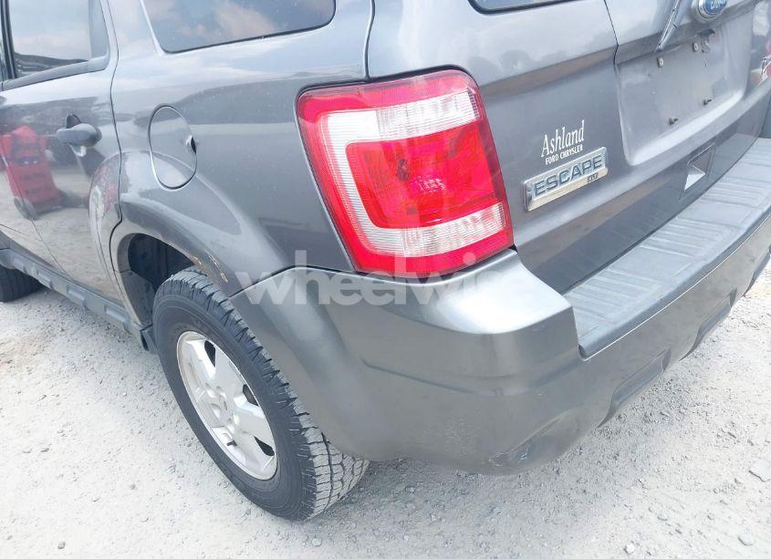 Photo 6 of 2010 Ford Escape XLT (VIN 1FMCU9DG3AKA55265)