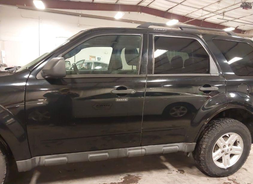 Photo 15 of 2010 Ford Escape XLT (VIN 1FMCU9DG3AKA96110)