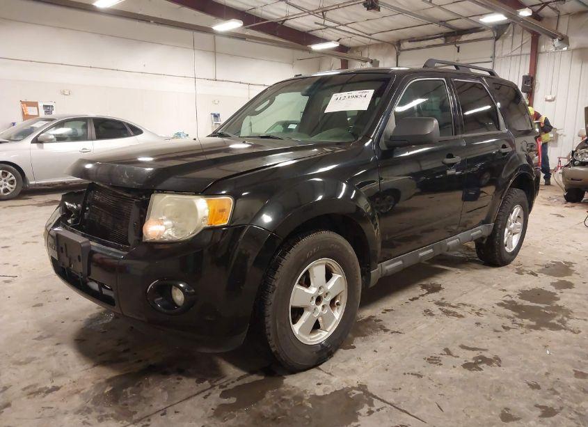 Photo 2 of 2010 Ford Escape XLT (VIN 1FMCU9DG3AKA96110)