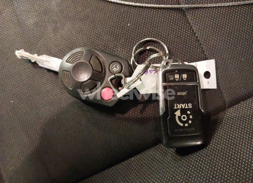 Photo 11 of 2010 Ford Escape XLT (VIN 1FMCU9DG3AKD10576)