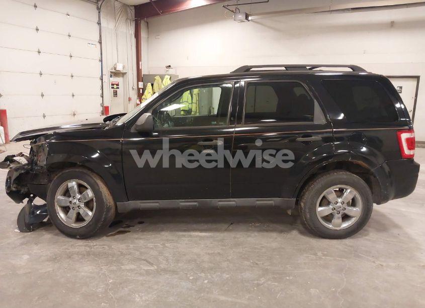 Photo 14 of 2010 Ford Escape XLT (VIN 1FMCU9DG3AKD10576)