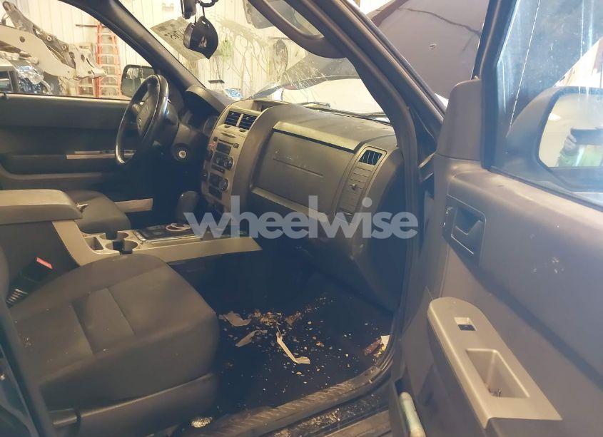 Photo 5 of 2010 Ford Escape XLT (VIN 1FMCU9DG3AKD10576)