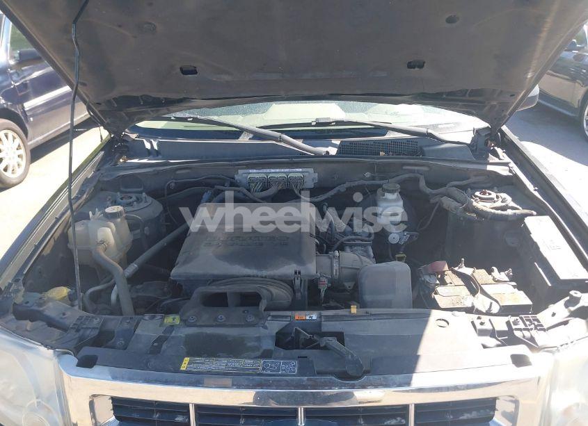 Photo 10 of 2011 Ford Escape XLT (VIN 1FMCU9DG3BKC01794)