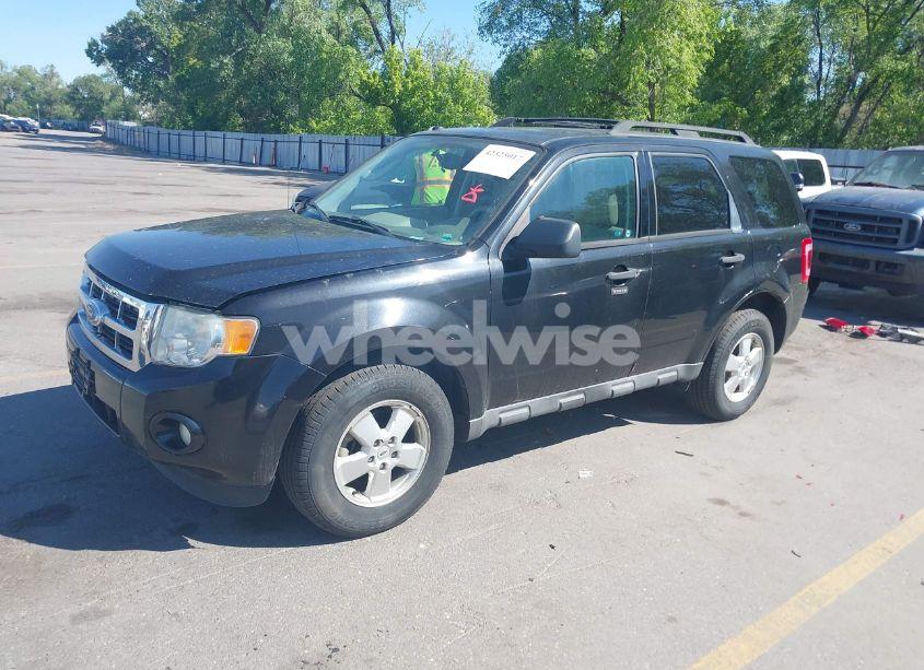 Photo 2 of 2011 Ford Escape XLT (VIN 1FMCU9DG3BKC01794)