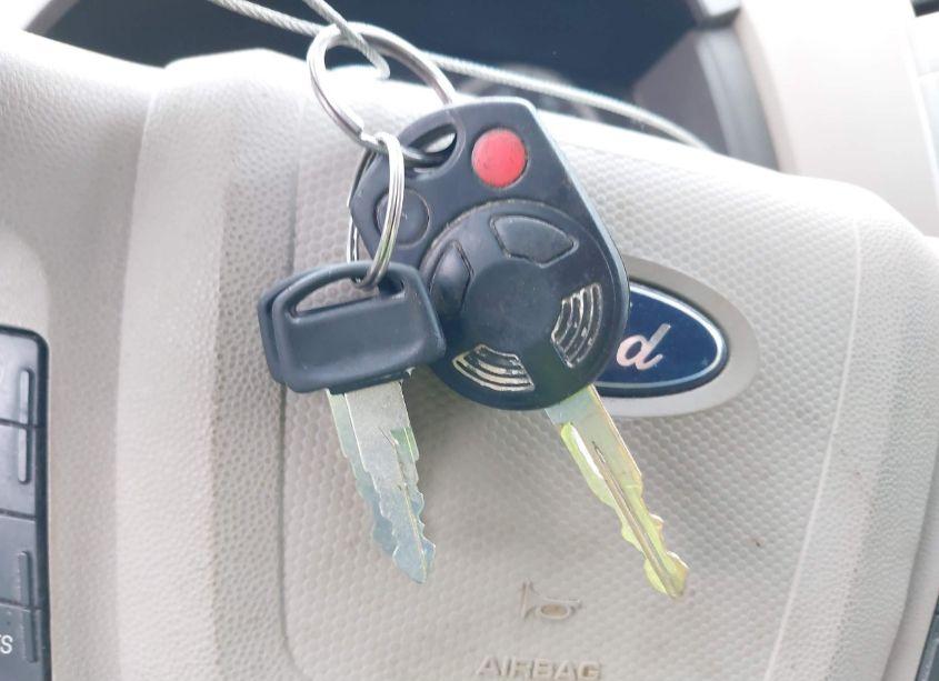 Photo 11 of 2011 Ford Escape XLT (VIN 1FMCU9DG3BKC53944)