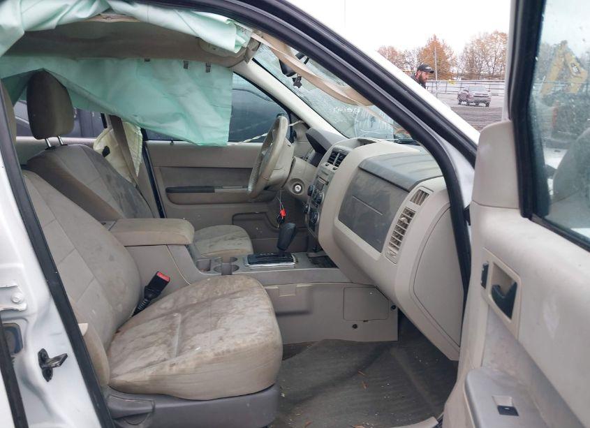 Photo 5 of 2011 Ford Escape XLT (VIN 1FMCU9DG3BKC53944)