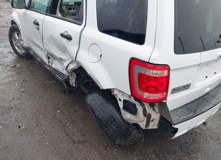 Photo 6 of 2011 Ford Escape XLT (VIN 1FMCU9DG3BKC53944)