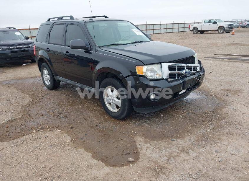 2010 Ford Escape XLT (VIN 1FMCU9DG4AKD00672) main photo