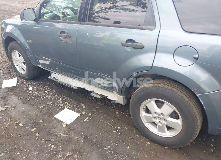 Photo 6 of 2010 Ford Escape XLT (VIN 1FMCU9DG4AKD05189)