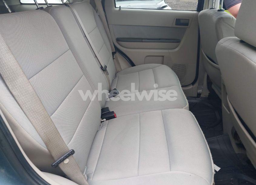 Photo 8 of 2010 Ford Escape XLT (VIN 1FMCU9DG4AKD05189)