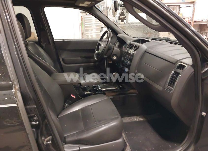 Photo 5 of 2011 Ford Escape XLT (VIN 1FMCU9DG4BKA32000)