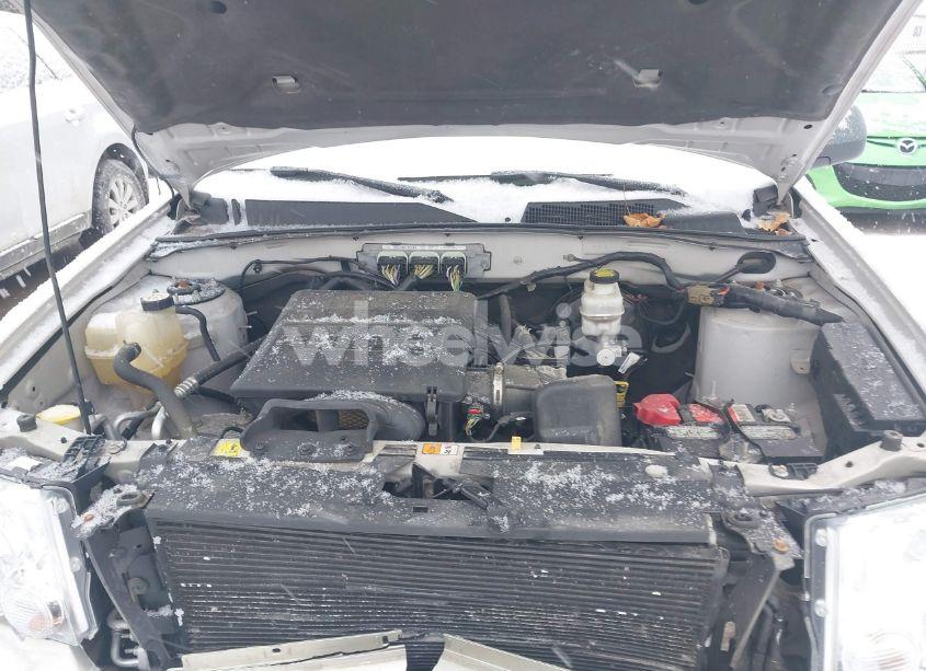 Photo 10 of 2011 Ford Escape XLT (VIN 1FMCU9DG4BKA49900)