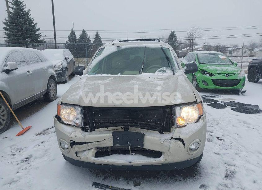 Photo 13 of 2011 Ford Escape XLT (VIN 1FMCU9DG4BKA49900)