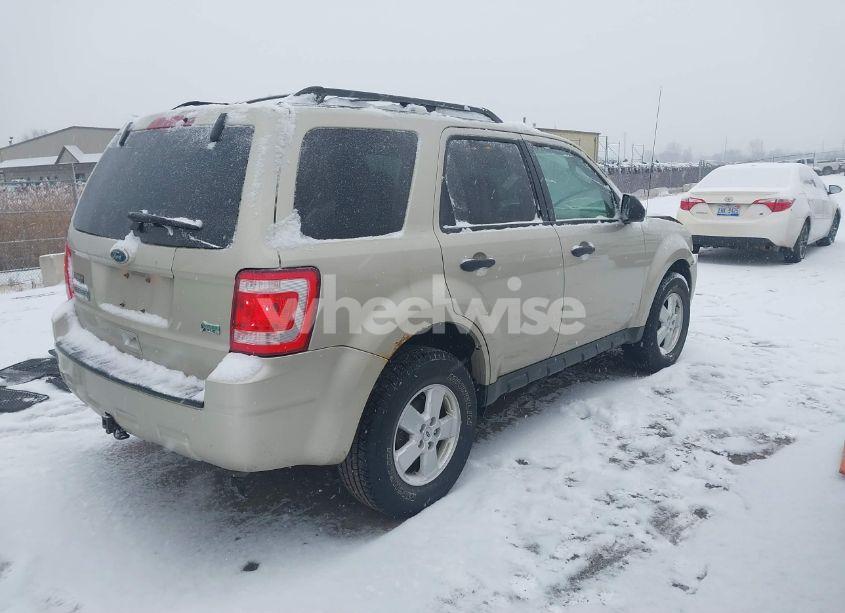 Photo 4 of 2011 Ford Escape XLT (VIN 1FMCU9DG4BKA49900)