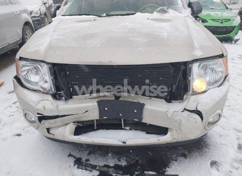 Photo 6 of 2011 Ford Escape XLT (VIN 1FMCU9DG4BKA49900)