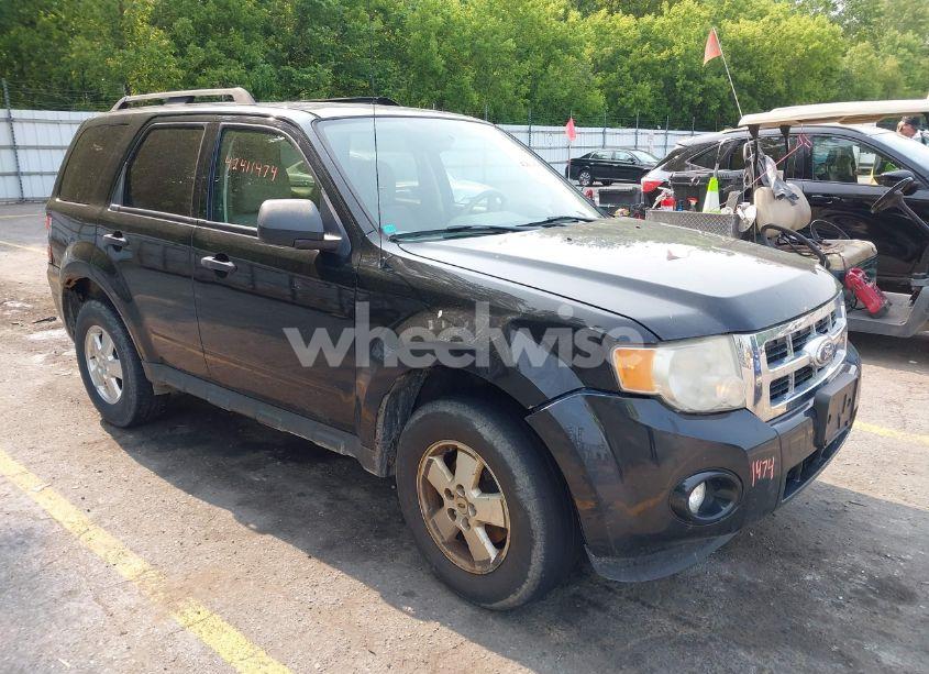 2011 Ford Escape XLT (VIN 1FMCU9DG4BKA64865) main photo