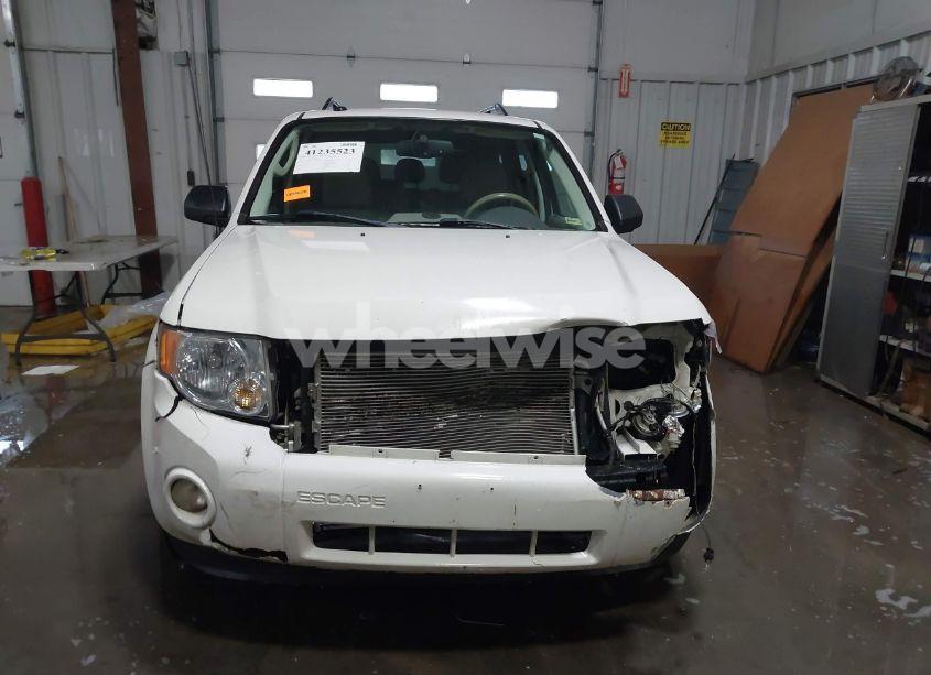 Photo 12 of 2011 Ford Escape XLT (VIN 1FMCU9DG4BKA86901)