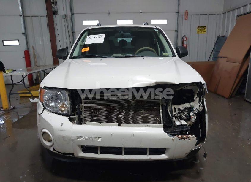 Photo 6 of 2011 Ford Escape XLT (VIN 1FMCU9DG4BKA86901)