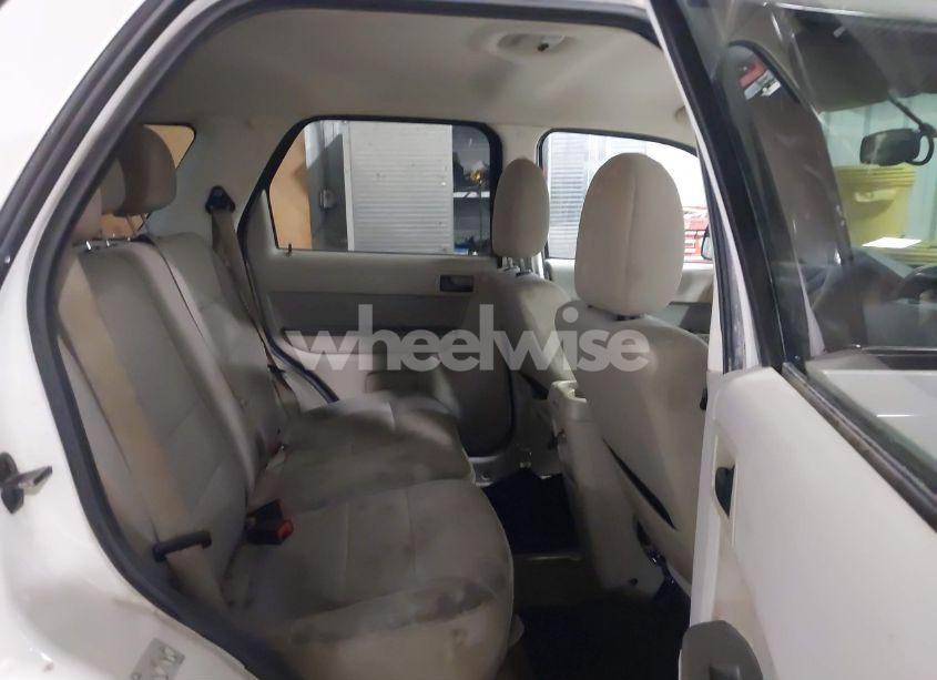 Photo 8 of 2011 Ford Escape XLT (VIN 1FMCU9DG4BKA86901)