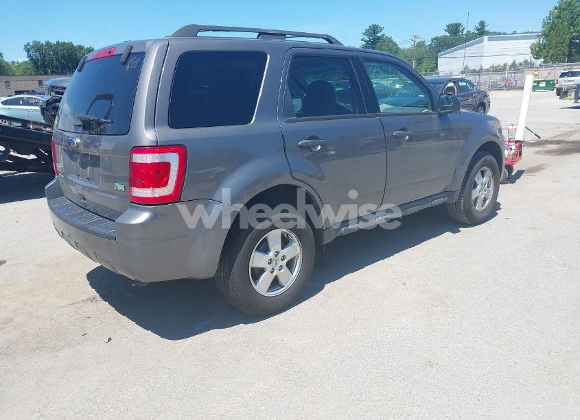 Photo 4 of 2011 Ford Escape XLT (VIN 1FMCU9DG4BKB17225)