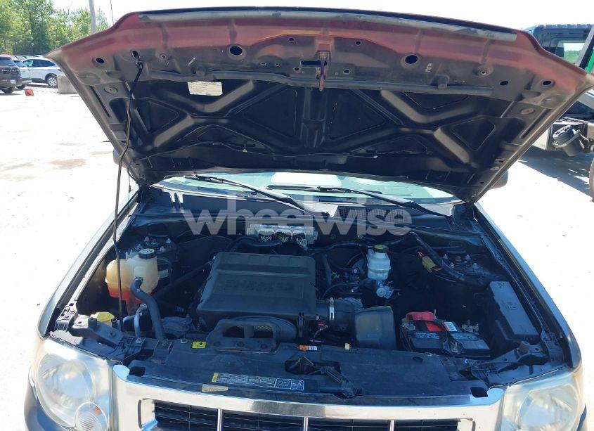 Photo 9 of 2011 Ford Escape XLT (VIN 1FMCU9DG4BKB17225)