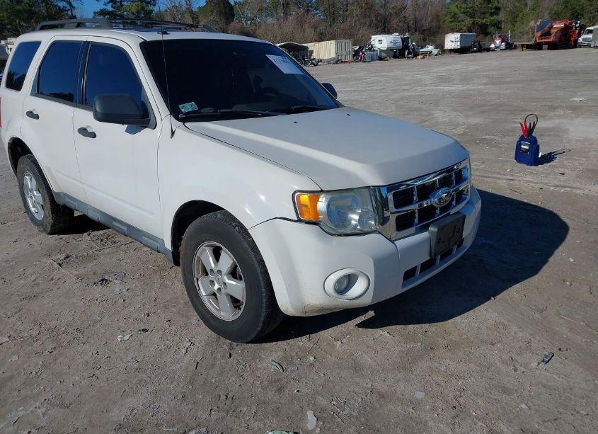 Photo 6 of 2011 Ford Escape XLT (VIN 1FMCU9DG4BKB17872)