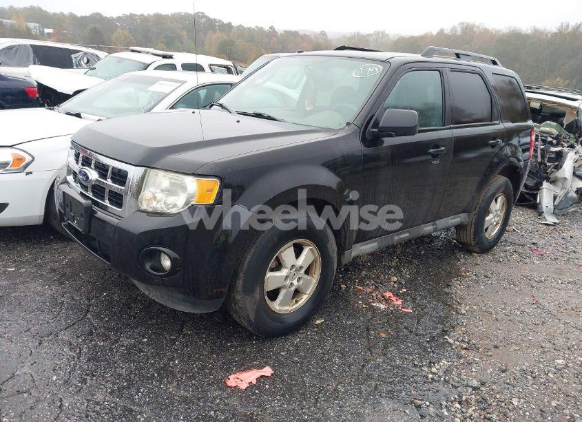 Photo 2 of 2011 Ford Escape XLT (VIN 1FMCU9DG4BKB35496)