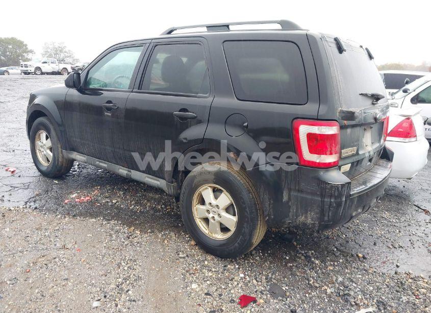 Photo 3 of 2011 Ford Escape XLT (VIN 1FMCU9DG4BKB35496)