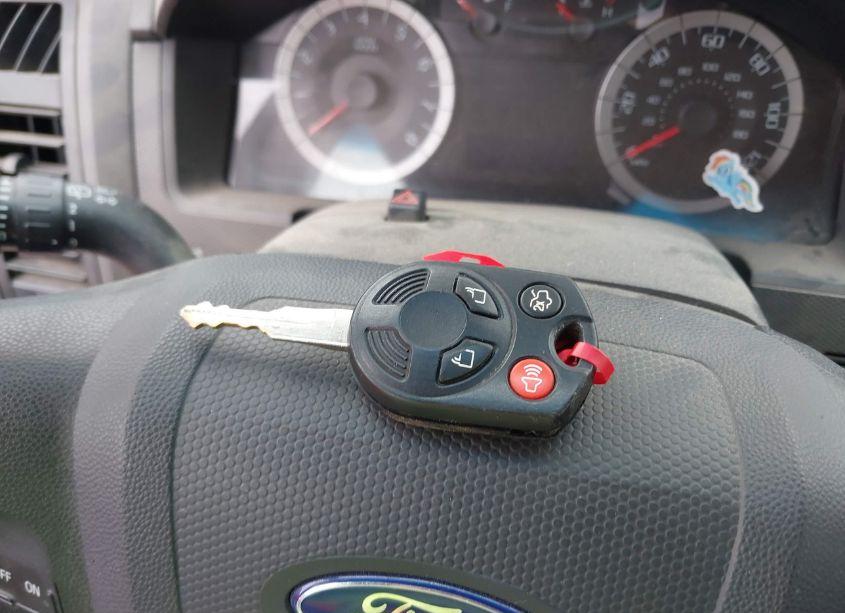 Photo 11 of 2011 Ford Escape XLT (VIN 1FMCU9DG4BKB72547)