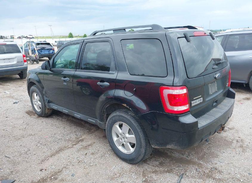 Photo 3 of 2011 Ford Escape XLT (VIN 1FMCU9DG4BKB72547)