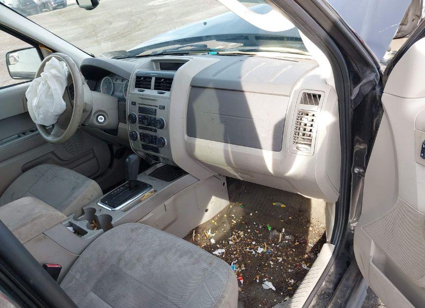Photo 5 of 2011 Ford Escape XLT (VIN 1FMCU9DG4BKC15879)