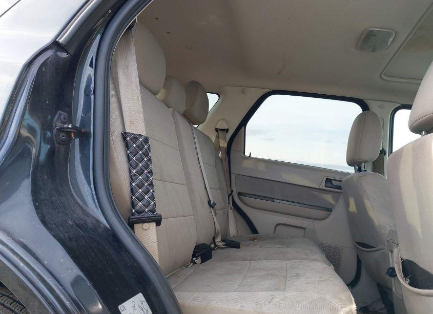 Photo 8 of 2011 Ford Escape XLT (VIN 1FMCU9DG4BKC15879)