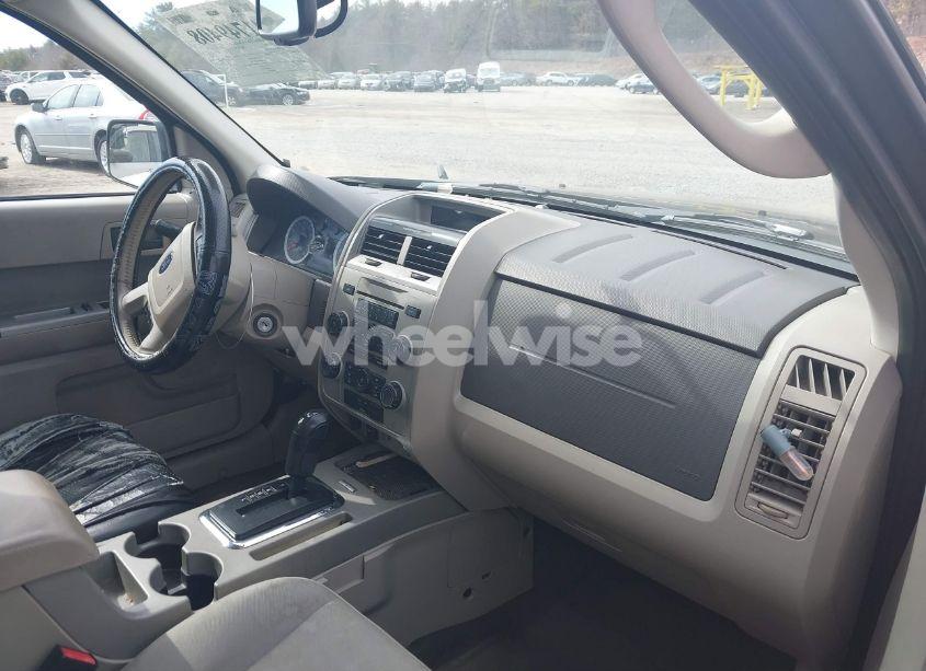 Photo 5 of 2012 Ford Escape XLT (VIN 1FMCU9DG4CKA32547)