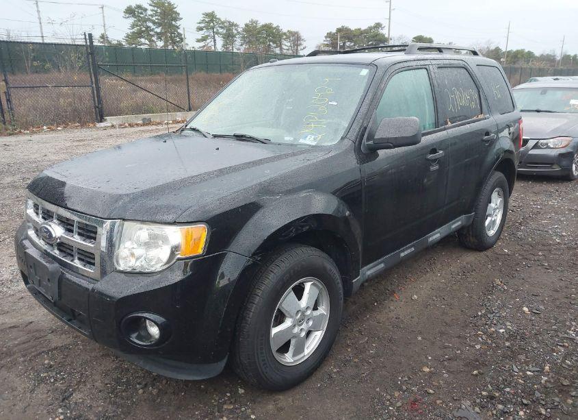 Photo 2 of 2012 Ford Escape XLT (VIN 1FMCU9DG4CKA92652)