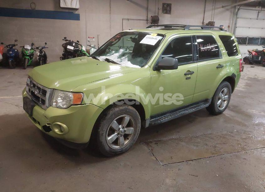 Photo 2 of 2012 Ford Escape XLT (VIN 1FMCU9DG4CKA96796)