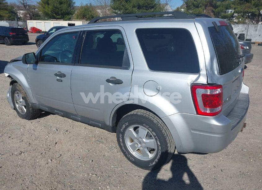 Photo 3 of 2012 Ford Escape XLT (VIN 1FMCU9DG4CKB51442)