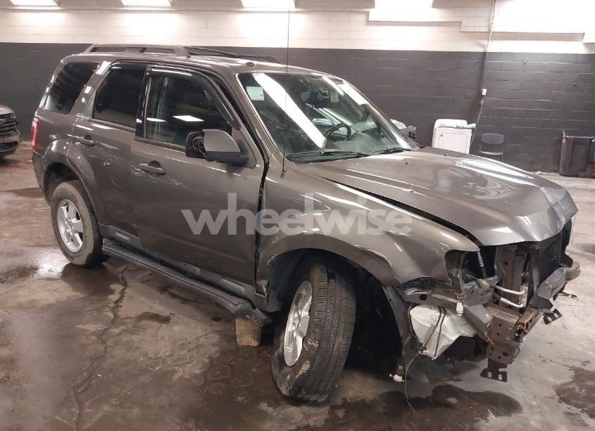 2012 Ford Escape XLT (VIN 1FMCU9DG4CKB98941) main photo